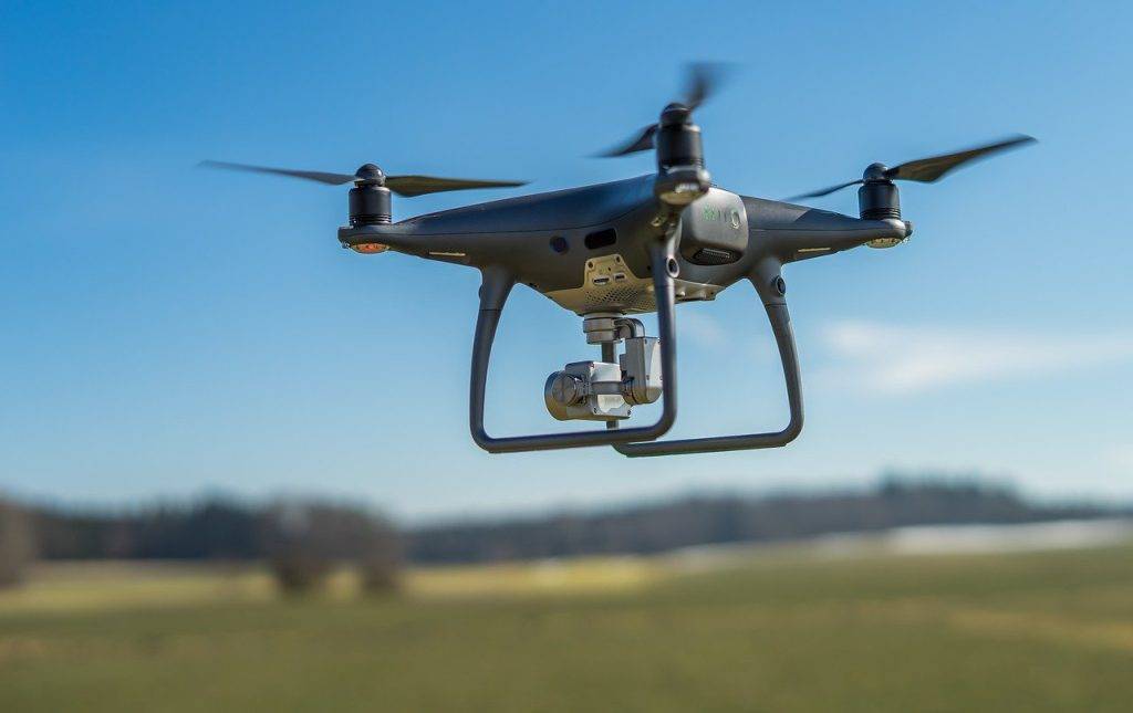 drone, flying drone, quadrocopter-3198324.jpg